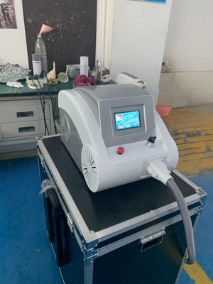 Đèn laser Nd YAG Q chuyển đổi Địa chỉ sinh Chloasma Pigment Xóa hình xăm Máy làm đẹp da