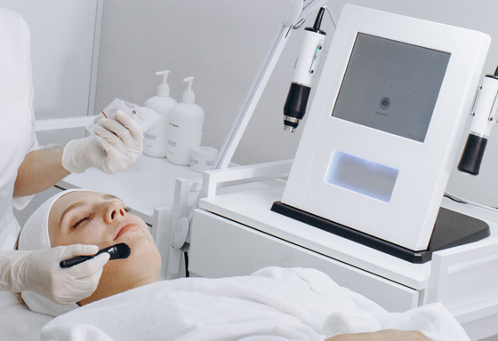 3 trong 1 Oxygen Jet Peel Infusion Face Lift Tightening Beauty Skin Care CO2 Bubble Oxygenation Exfoliate Oxygen Facial Machine