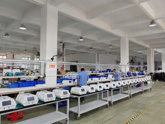 Máy làm đẹp đa chức năng có hai tay cầm di động Máy pha trộn huyết tương Điều trị mụn, làm giảm sắc tố và sửa chữa da. Máy làm đẹp